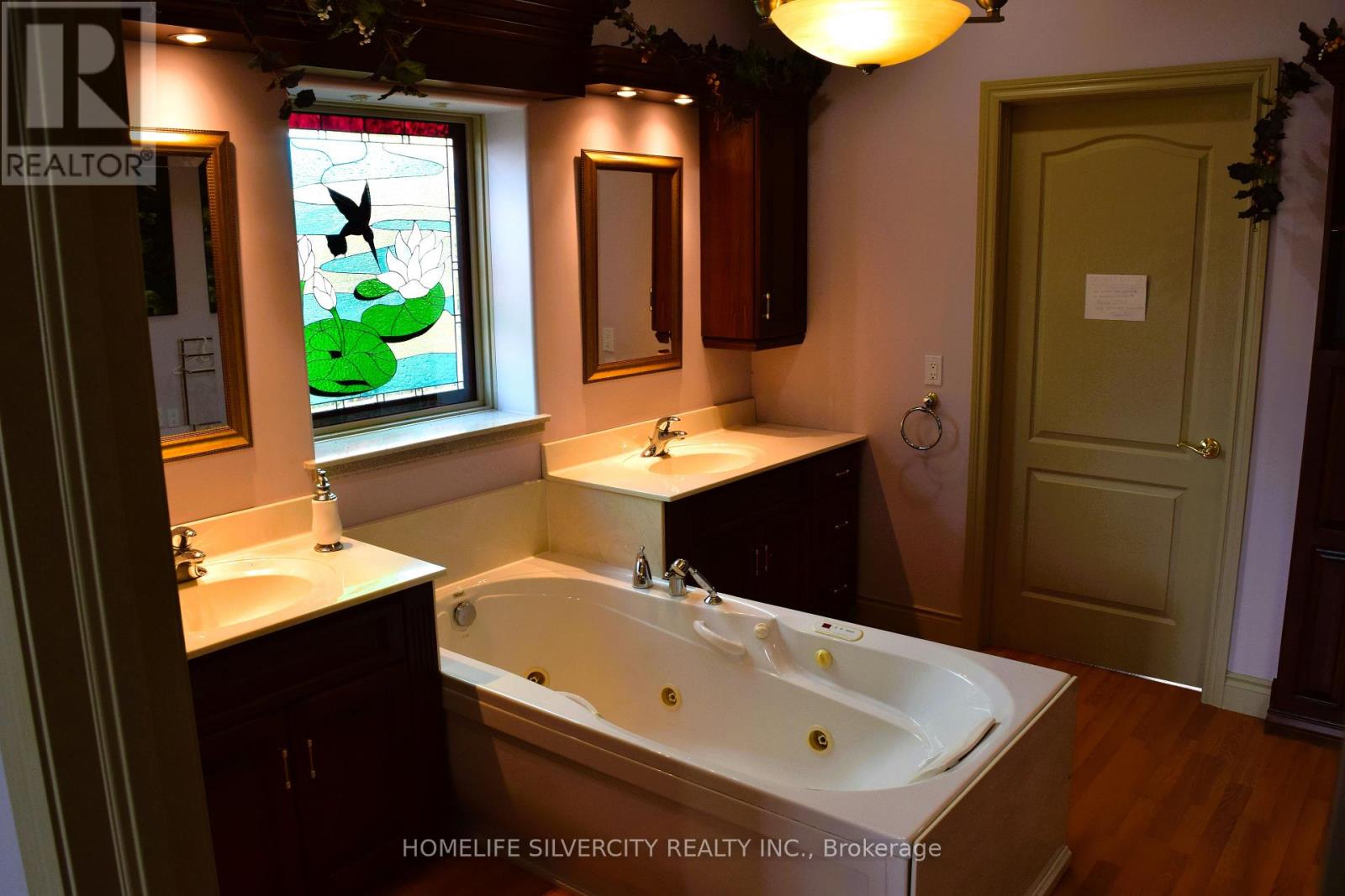 21000 Admiral Drive, Lakeshore, Ontario  N0P 2L0 - Photo 16 - X12429962