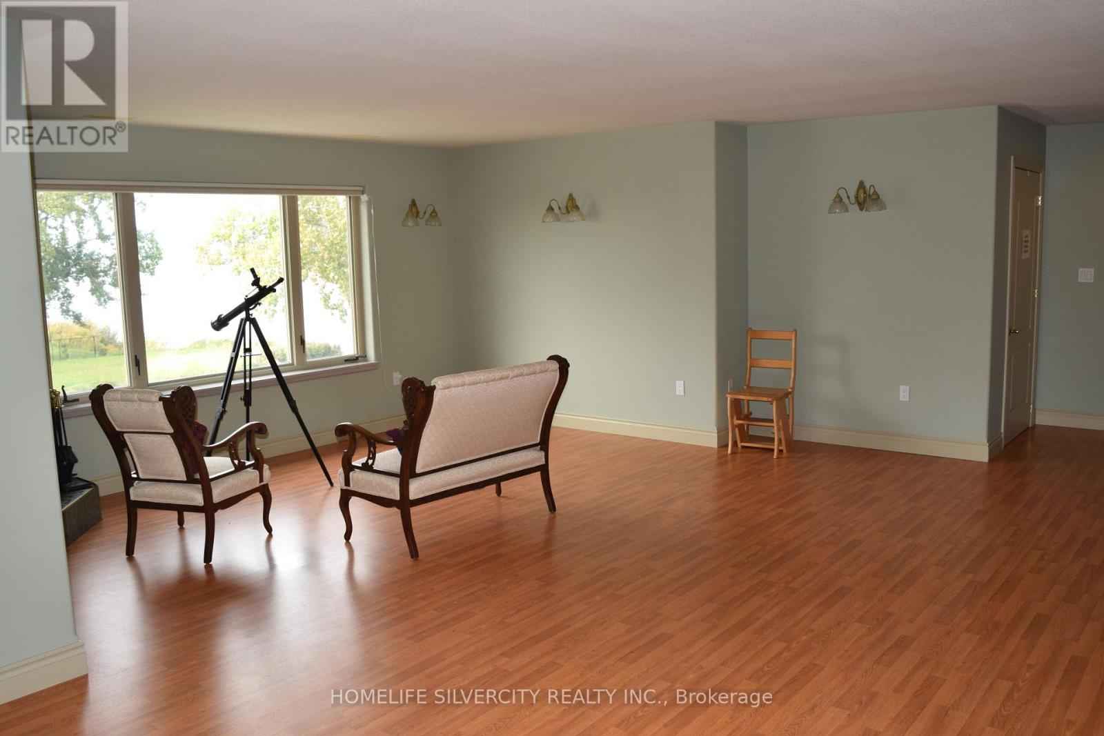 21000 Admiral Drive, Lakeshore, Ontario  N0P 2L0 - Photo 12 - X12429962