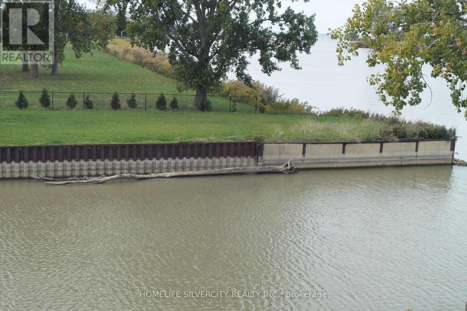 21000 Admiral Drive, Lakeshore, Ontario  N0P 2L0 - Photo 38 - X12429962