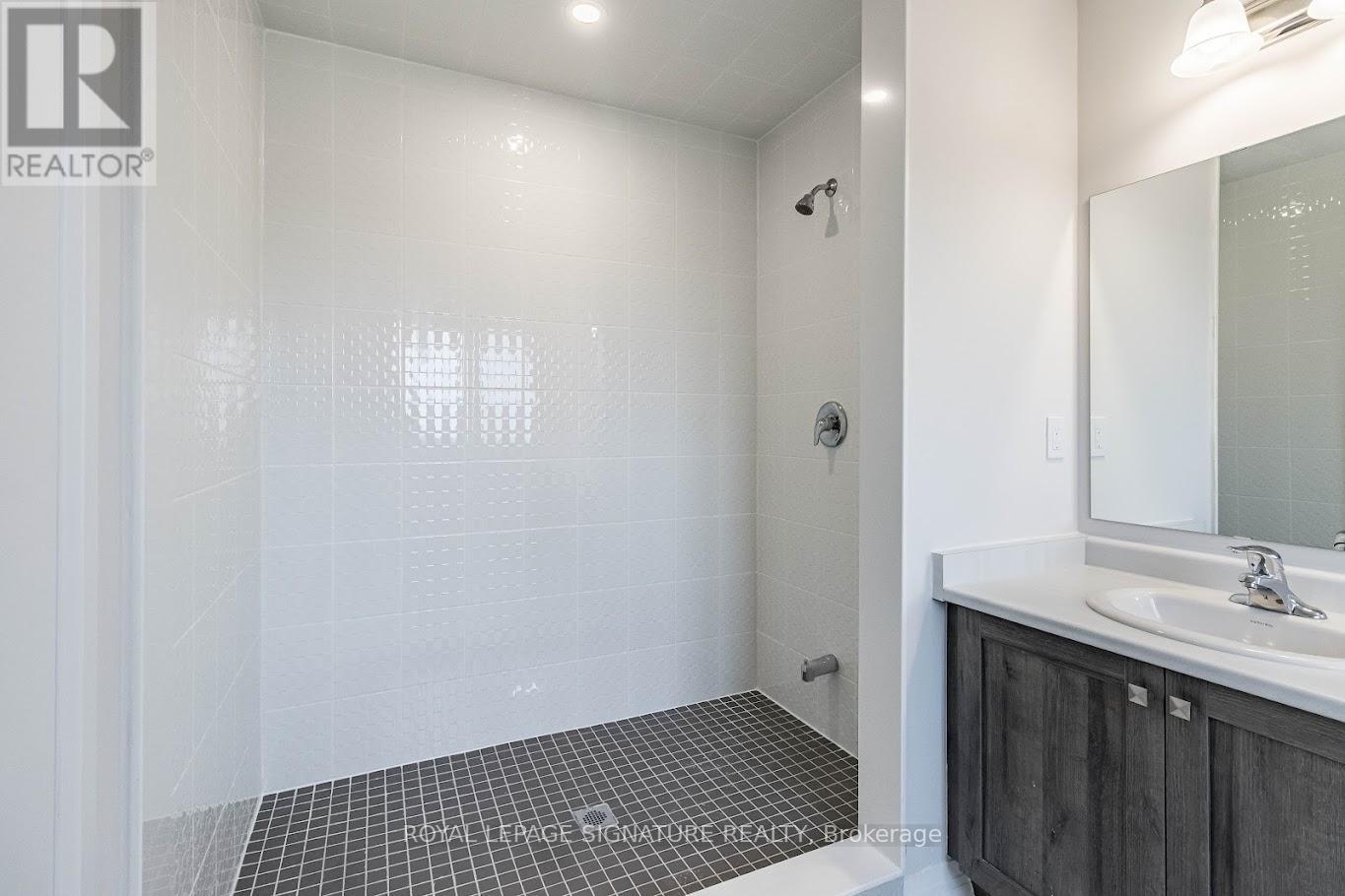 56 Freedom Crescent, Hamilton, Ontario  L0R 1W0 - Photo 28 - X12473741