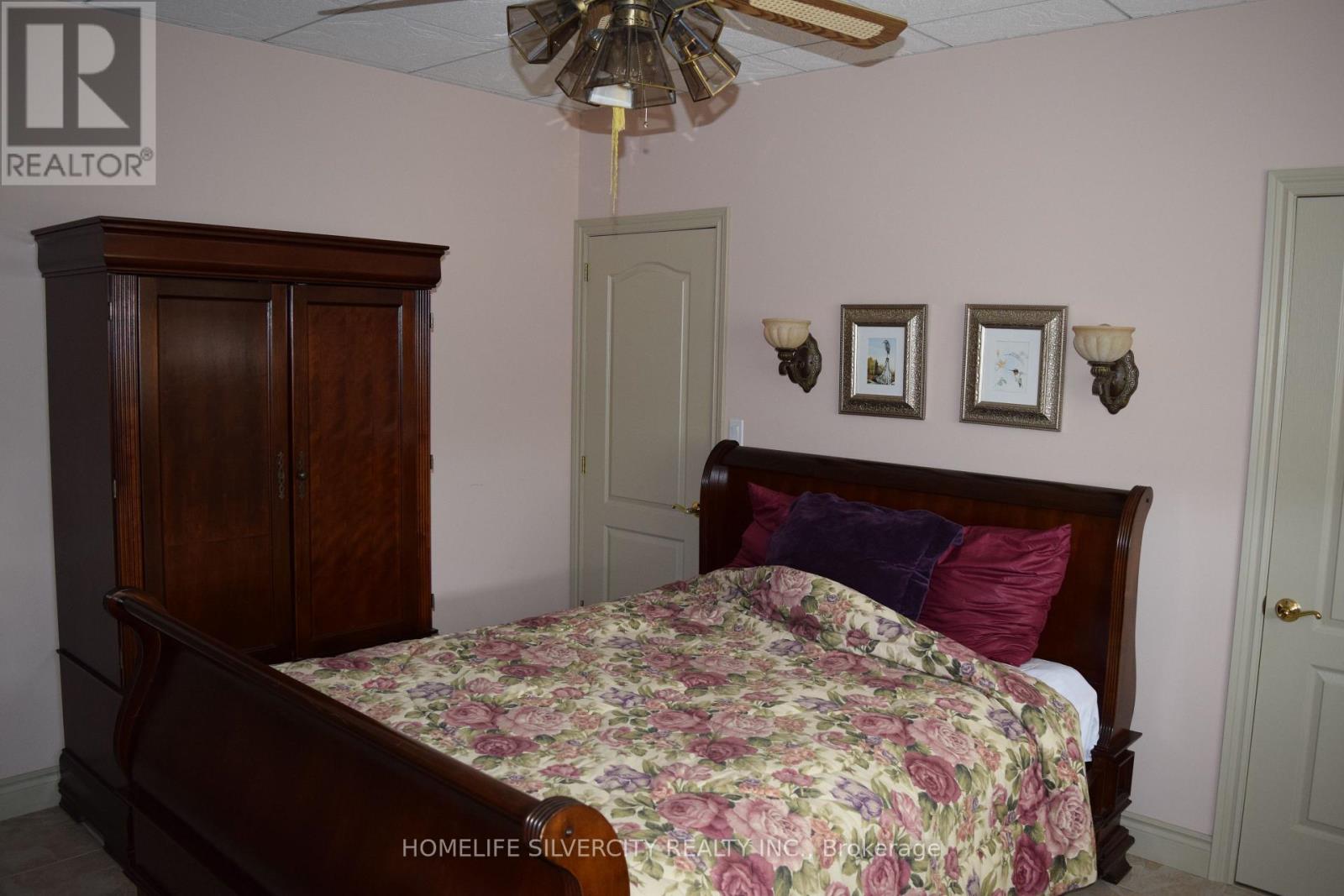 21000 Admiral Drive, Lakeshore, Ontario  N0P 2L0 - Photo 22 - X12429962