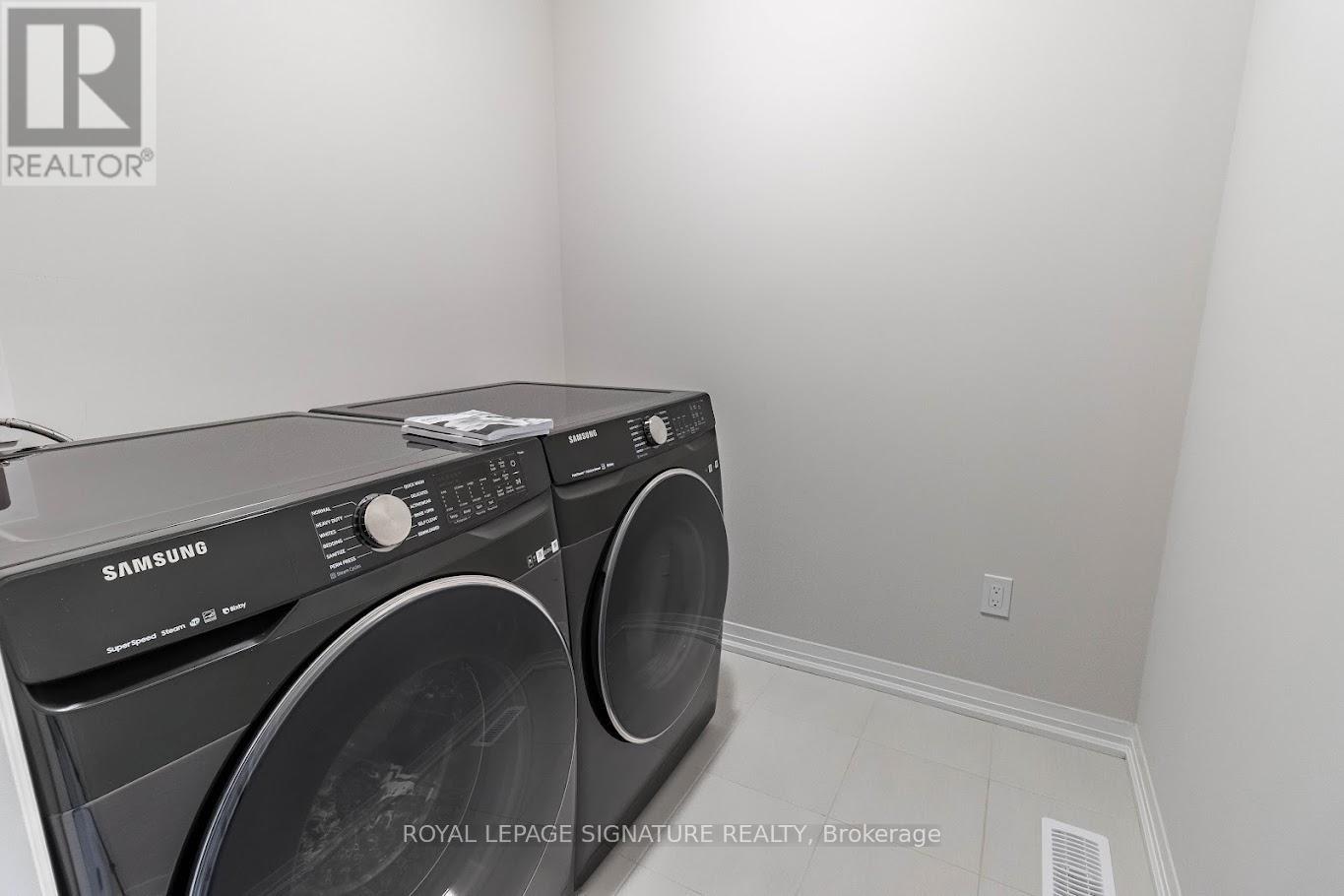 56 Freedom Crescent, Hamilton, Ontario  L0R 1W0 - Photo 37 - X12473741