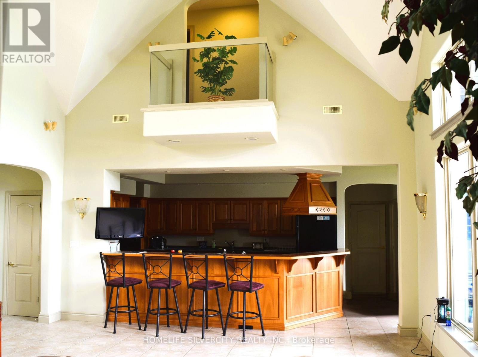 21000 Admiral Drive, Lakeshore, Ontario  N0P 2L0 - Photo 10 - X12429962