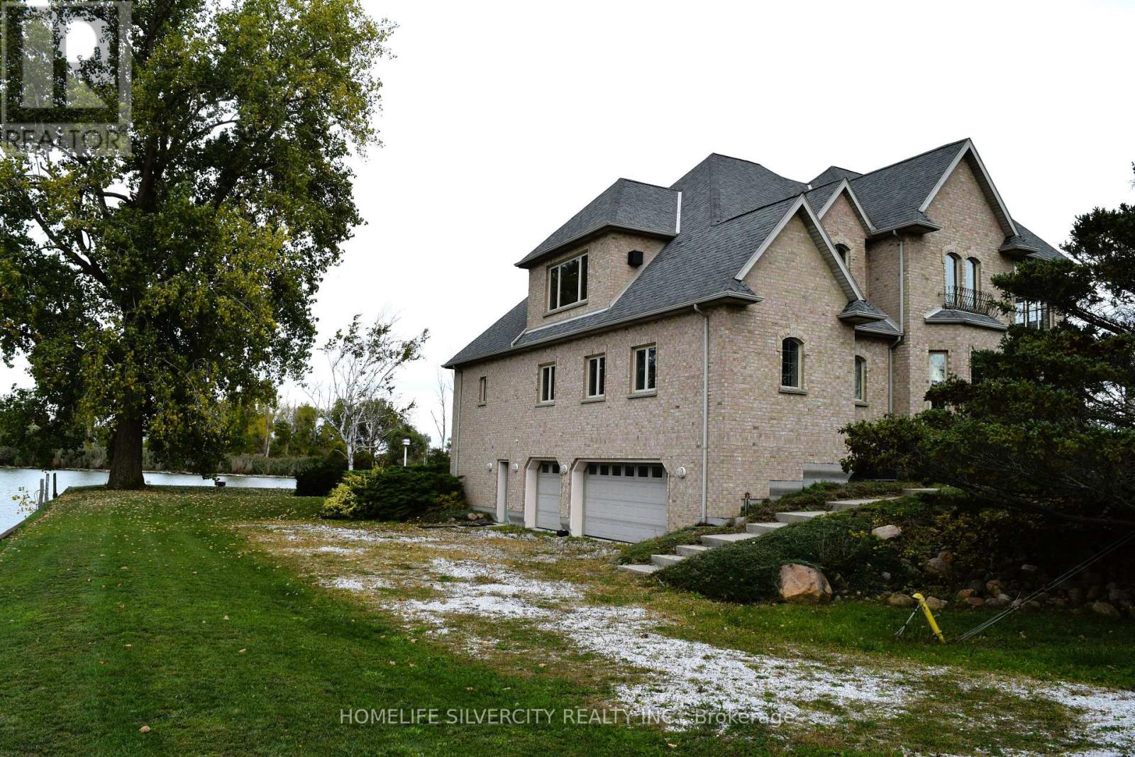 21000 Admiral Drive, Lakeshore, Ontario  N0P 2L0 - Photo 31 - X12429962