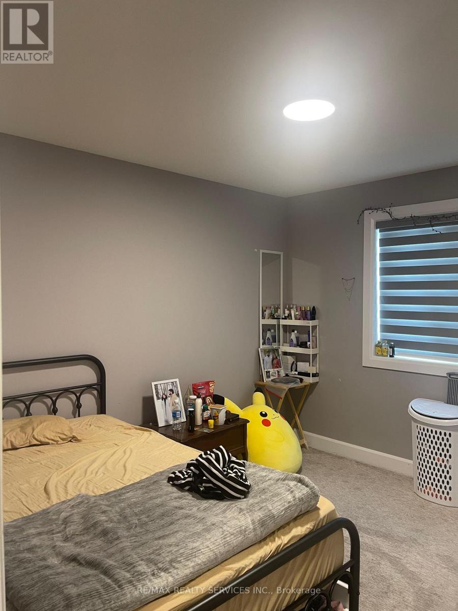 1573 Dylan Street, London East, Ontario  N5V 5J3 - Photo 16 - X12484326