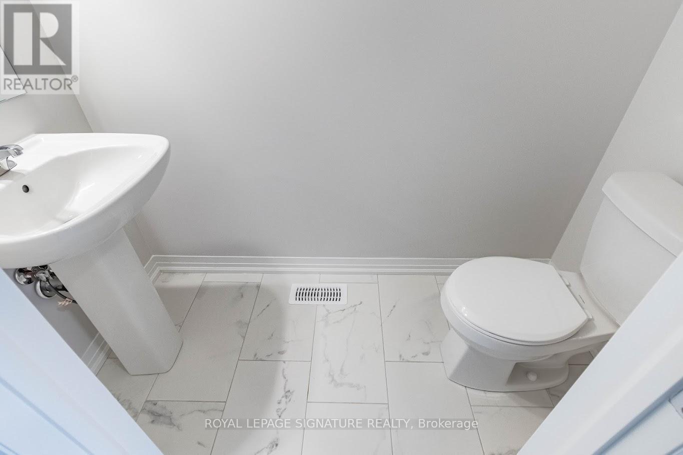 56 Freedom Crescent, Hamilton, Ontario  L0R 1W0 - Photo 18 - X12473741