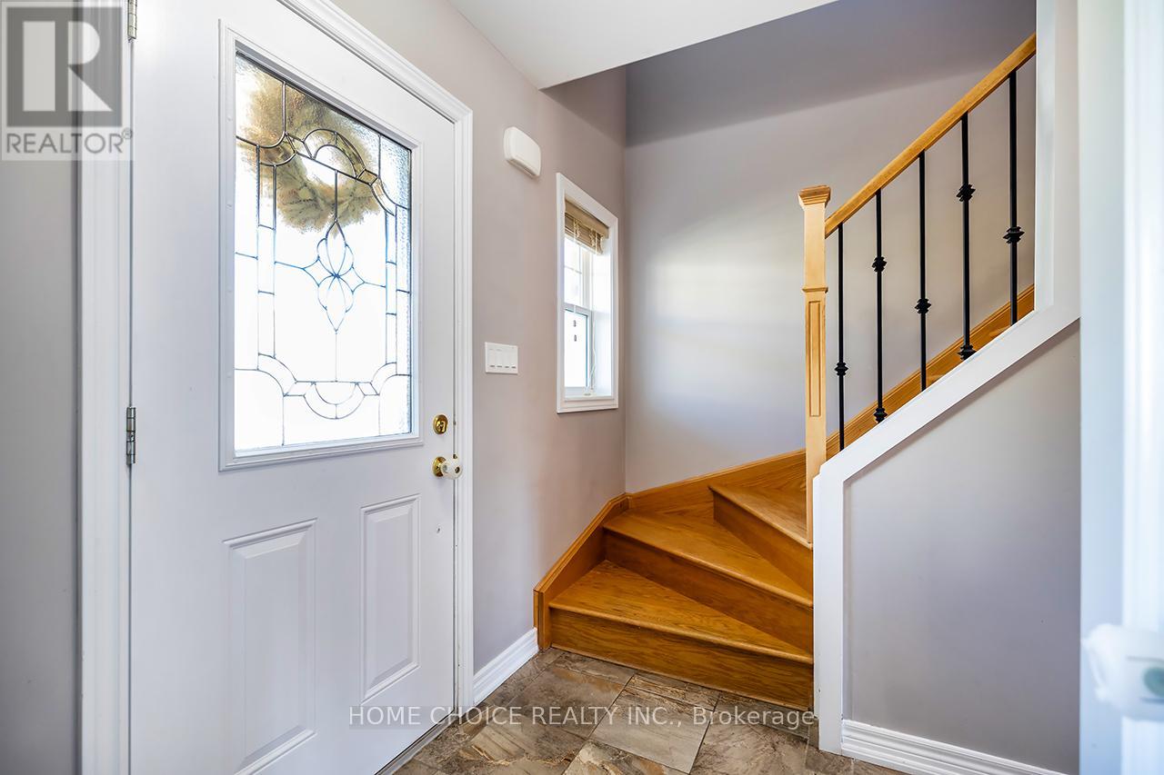 912 Broadway Boulevard, Peterborough, Ontario  K9H 0G8 - Photo 4 - X12487154