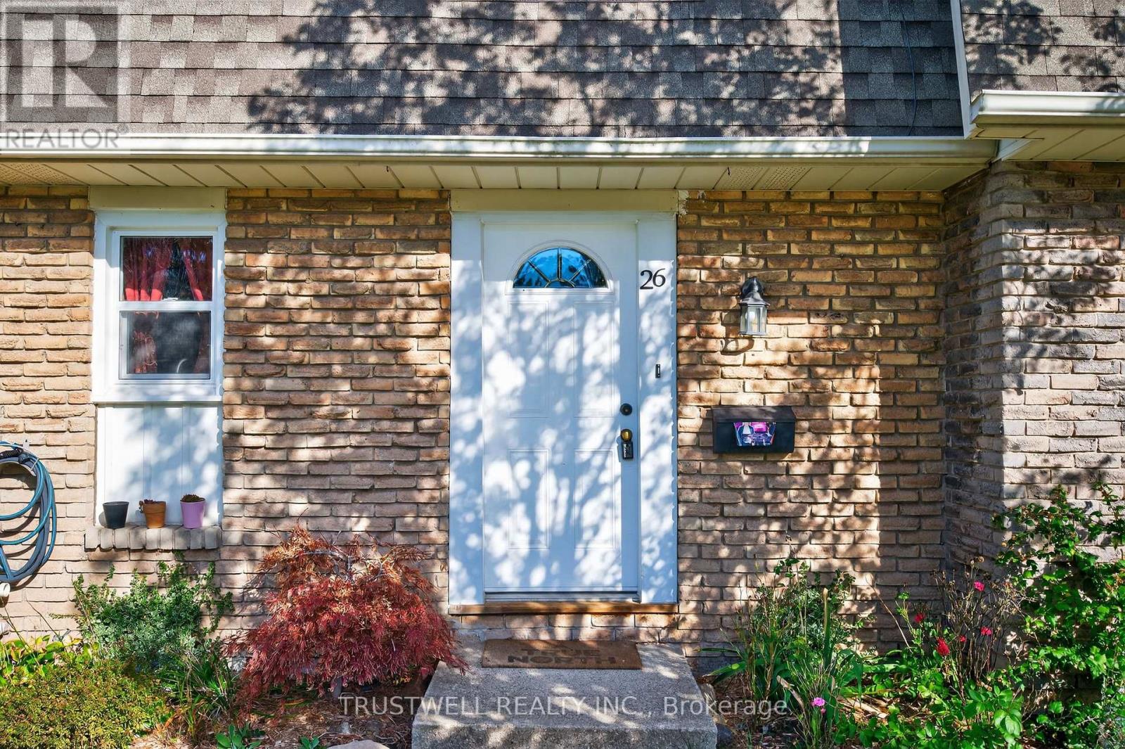 26 - 131 Rockwood Avenue, St. Catharines, Ontario  L2P 3K4 - Photo 4 - X12486874