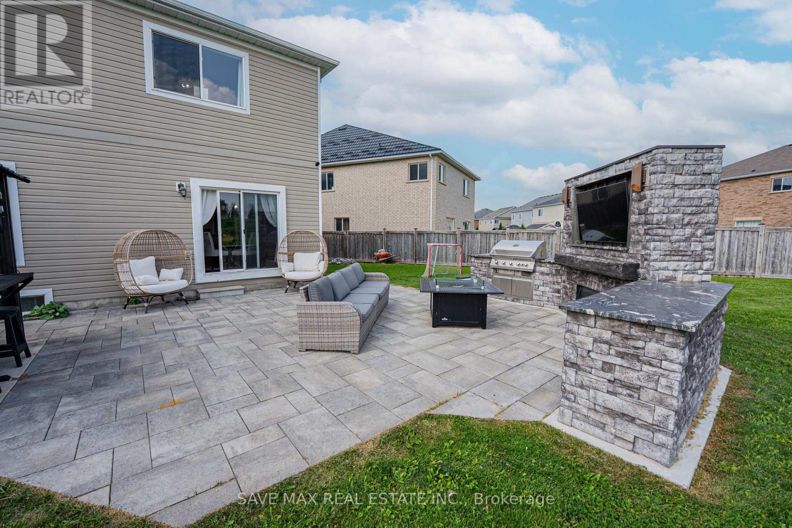 416 Tansley Street, Shelburne, Ontario  L9V 2S6 - Photo 2 - X12487666