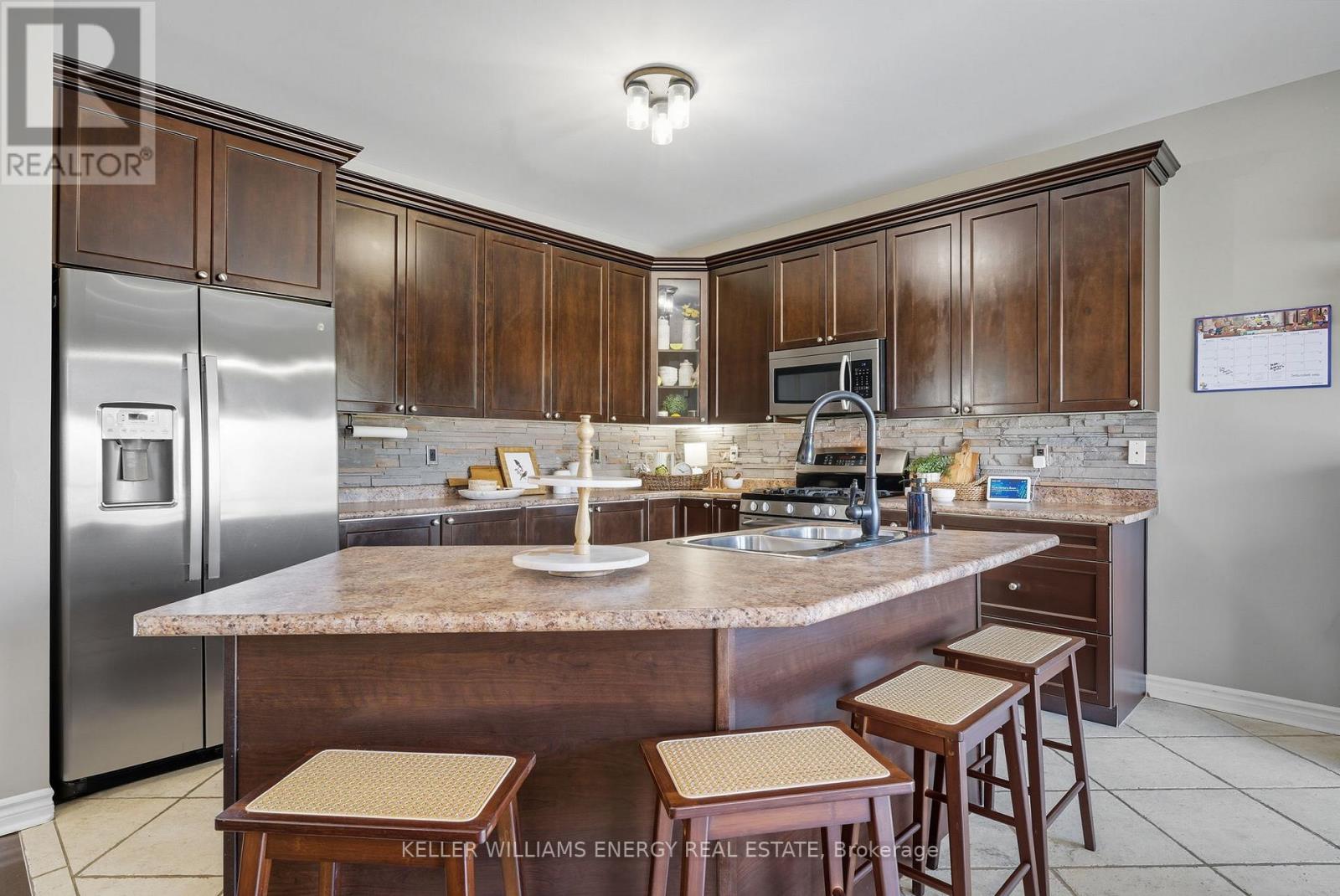 7 Mccorkell Street, Clarington, Ontario  L1C 0C1 - Photo 5 - E12487910