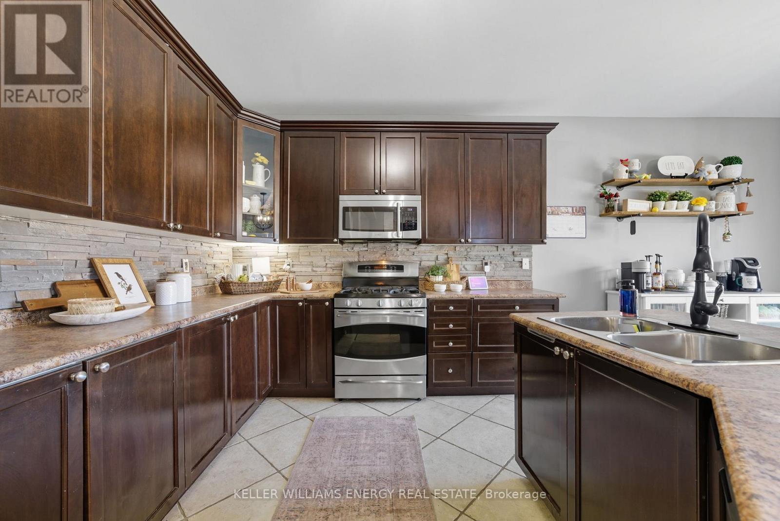 7 Mccorkell Street, Clarington, Ontario  L1C 0C1 - Photo 6 - E12487910