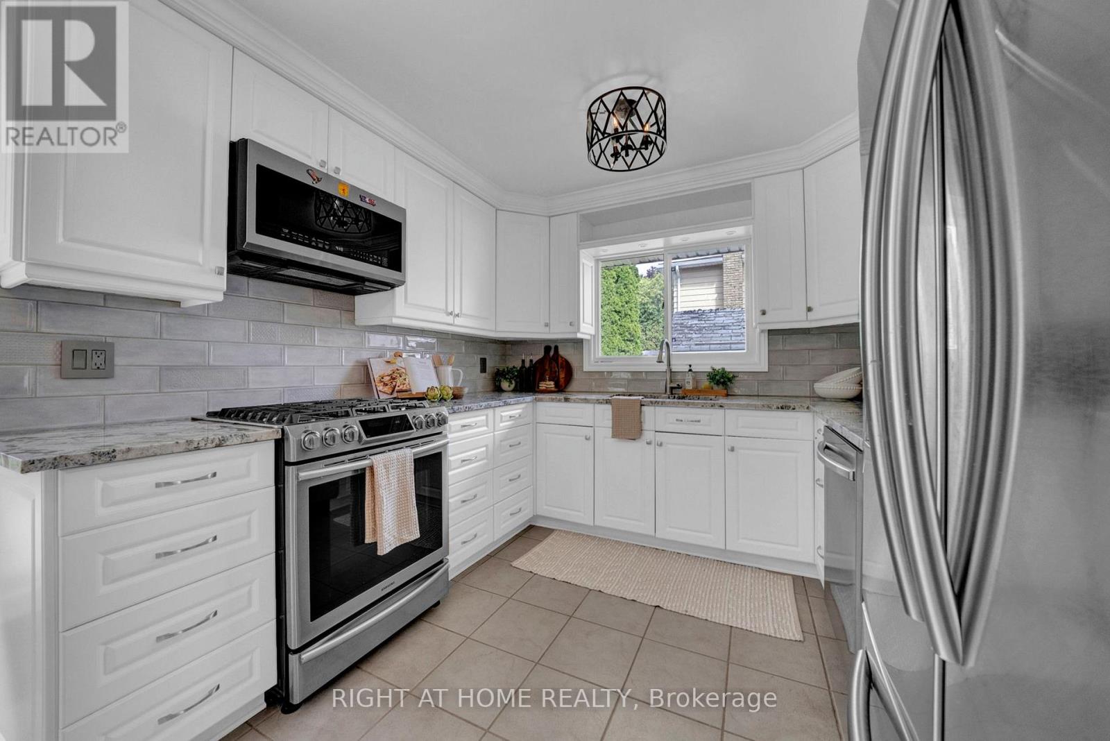 1194 Northgate Crescent, Oshawa, Ontario  L1G 7C5 - Photo 13 - E12488218