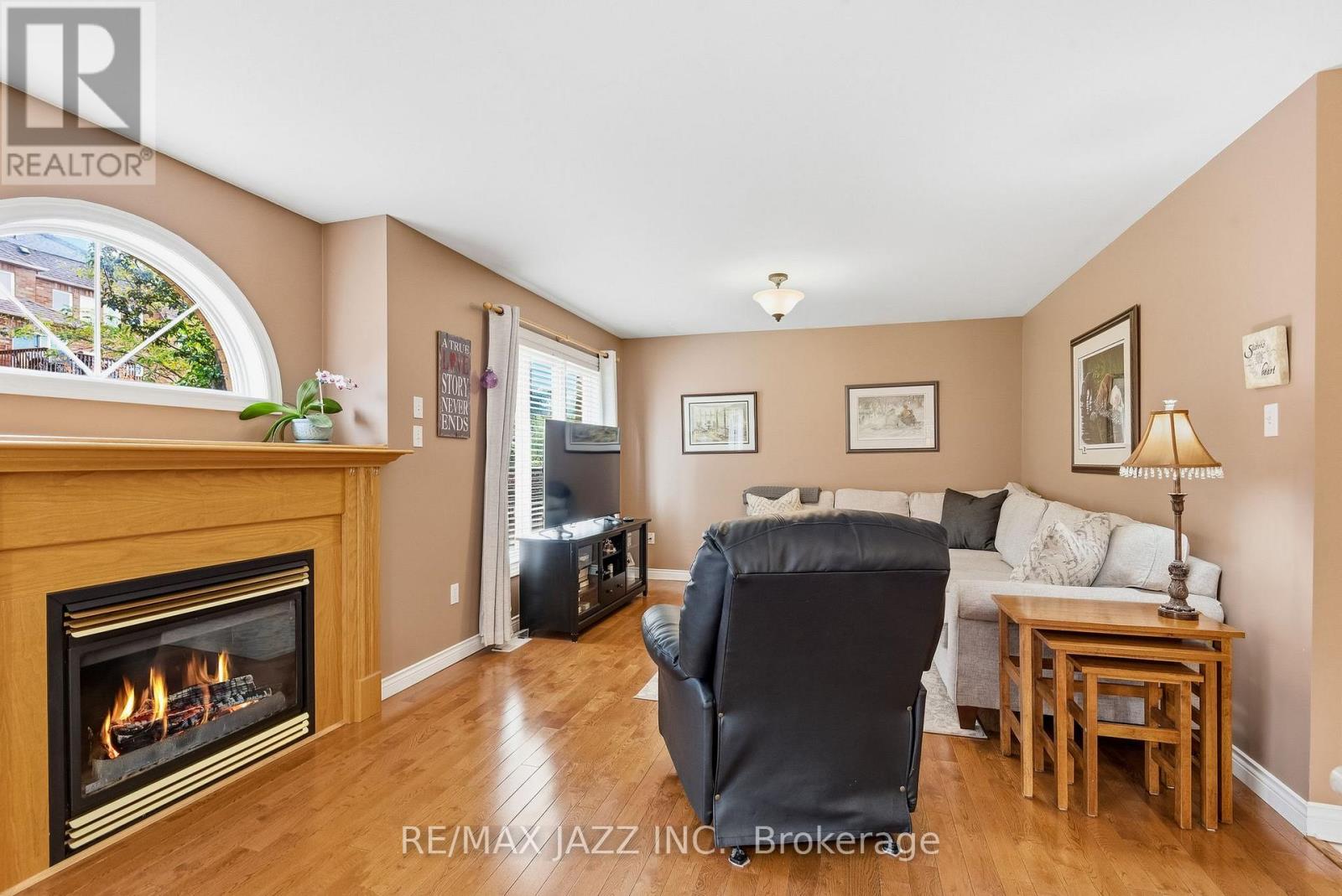 37 Woodcock Avenue, Ajax, Ontario  L1T 4J5 - Photo 13 - E12488400