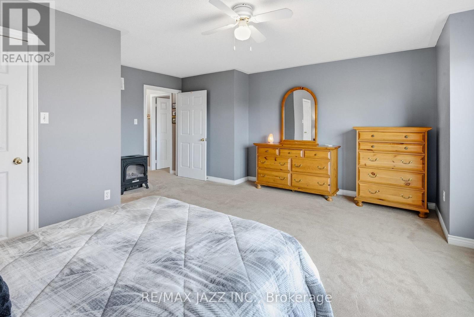 37 Woodcock Avenue, Ajax, Ontario  L1T 4J5 - Photo 25 - E12488400