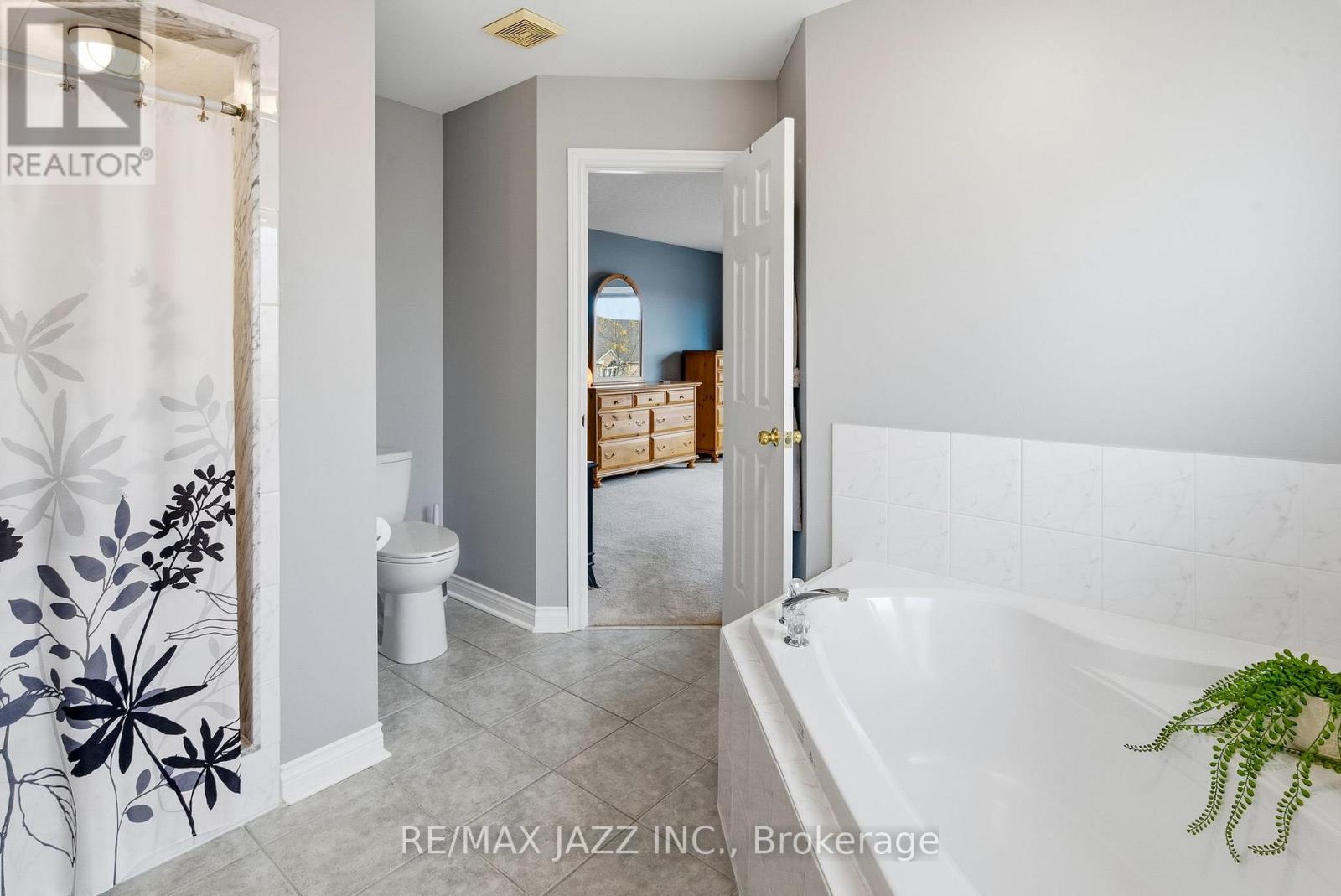 37 Woodcock Avenue, Ajax, Ontario  L1T 4J5 - Photo 26 - E12488400