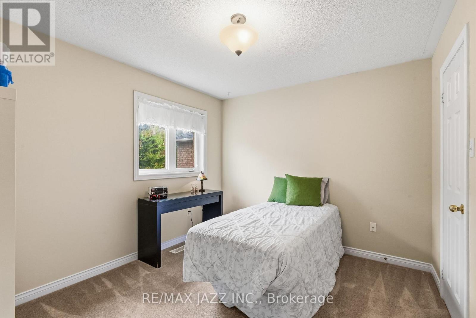 37 Woodcock Avenue, Ajax, Ontario  L1T 4J5 - Photo 30 - E12488400