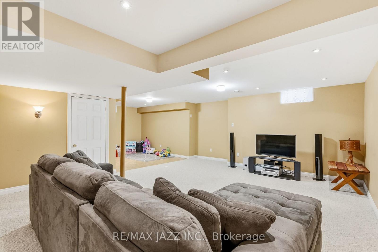 37 Woodcock Avenue, Ajax, Ontario  L1T 4J5 - Photo 41 - E12488400