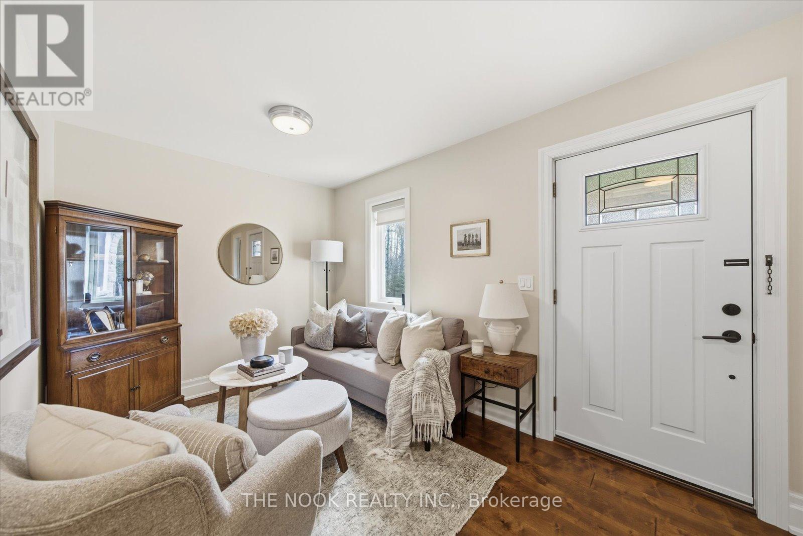 9525 Old Homestead Road, Georgina, Ontario L0E 1N0 - Photo 11 - N12487810