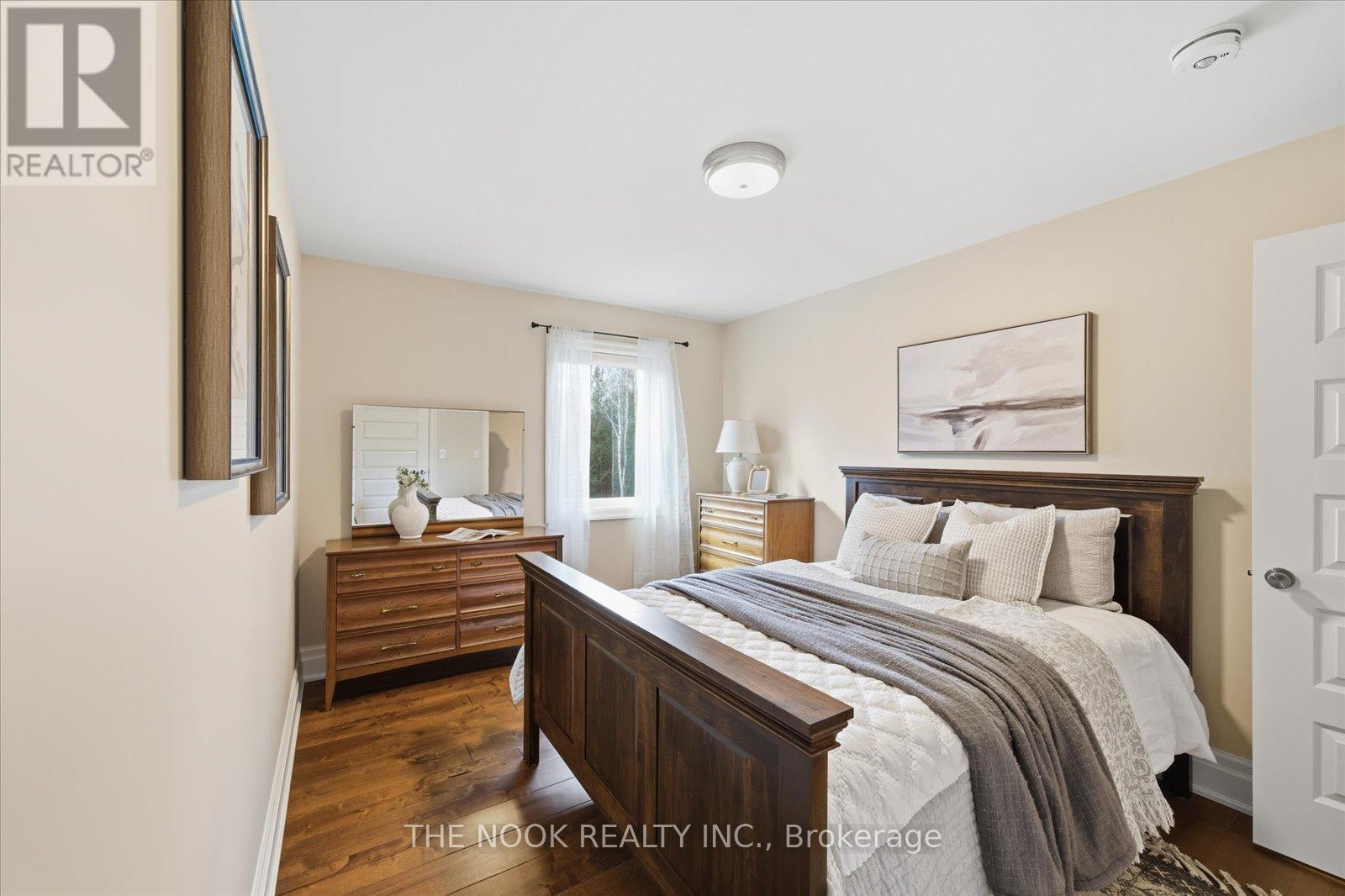 9525 Old Homestead Road, Georgina, Ontario L0E 1N0 - Photo 16 - N12487810