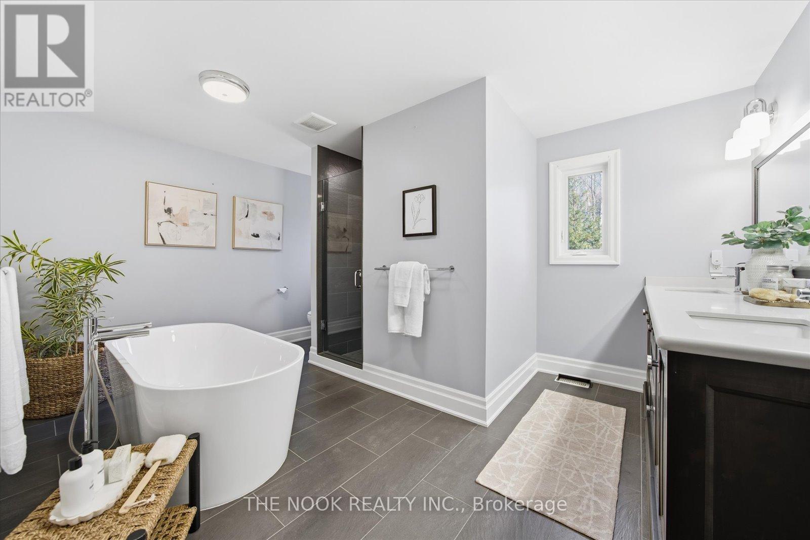 9525 Old Homestead Road, Georgina, Ontario L0E 1N0 - Photo 18 - N12487810