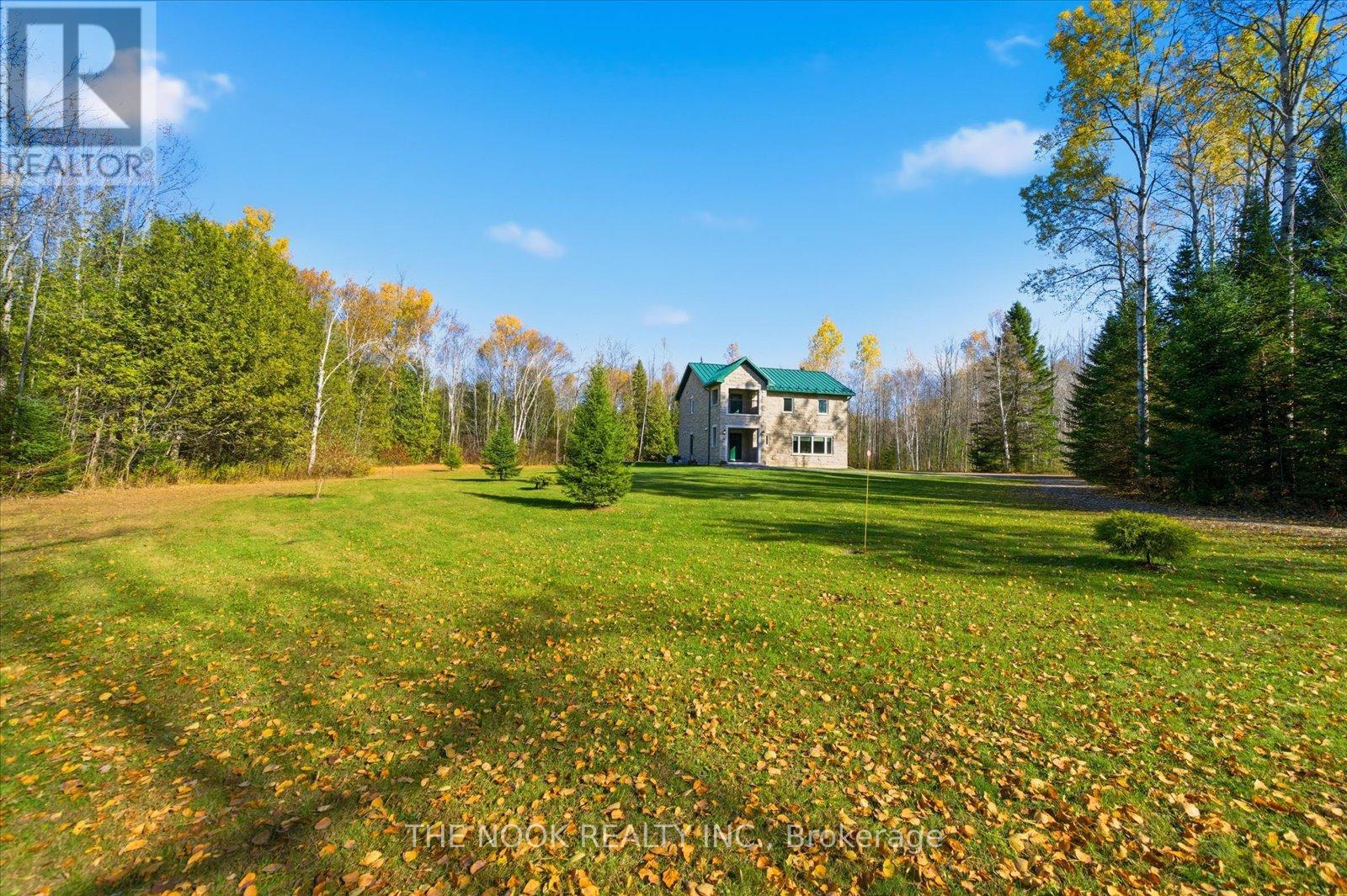 9525 Old Homestead Road, Georgina, Ontario L0E 1N0 - Photo 20 - N12487810