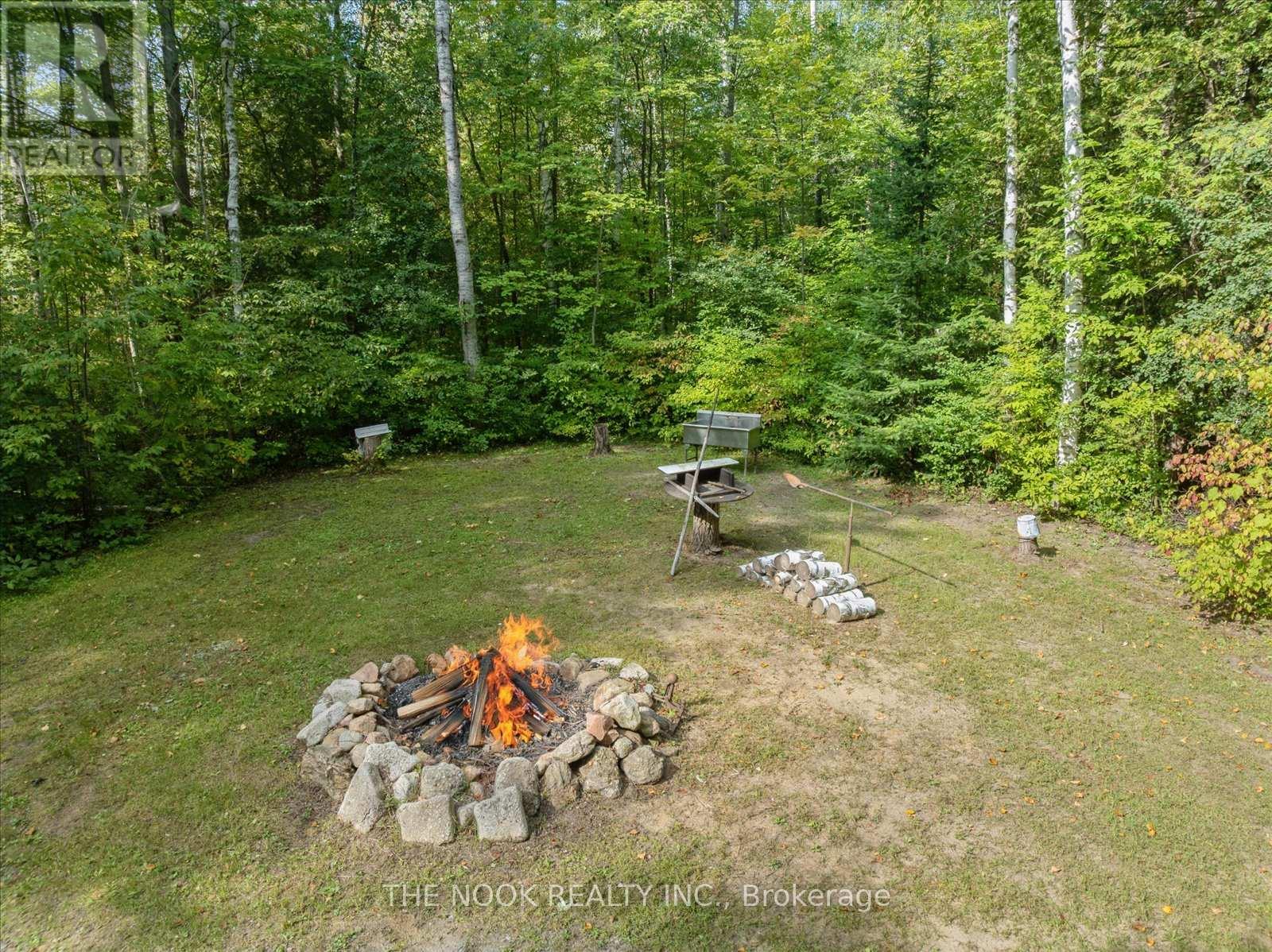 9525 Old Homestead Road, Georgina, Ontario L0E 1N0 - Photo 21 - N12487810