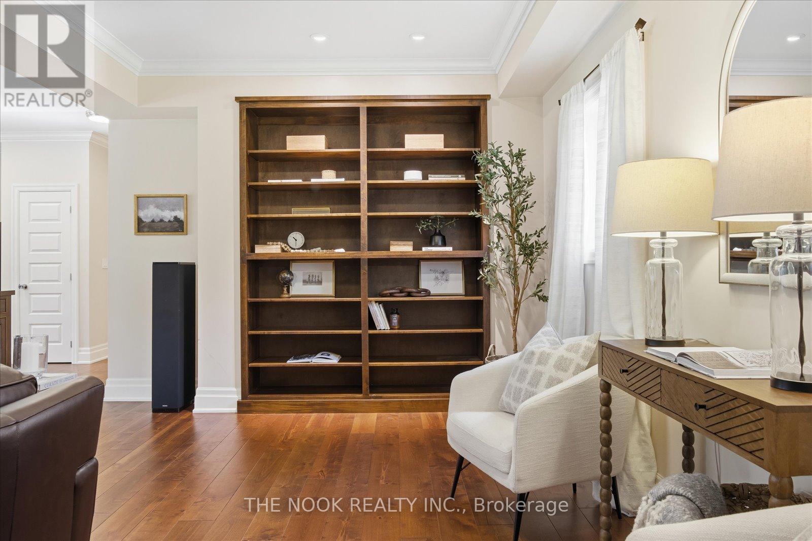 9525 Old Homestead Road, Georgina, Ontario L0E 1N0 - Photo 4 - N12487810