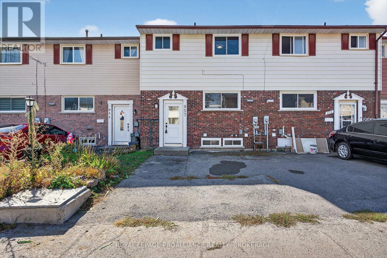 957 OAKVIEW AVENUE, kingston (south of taylor-kidd blvd), Ontario