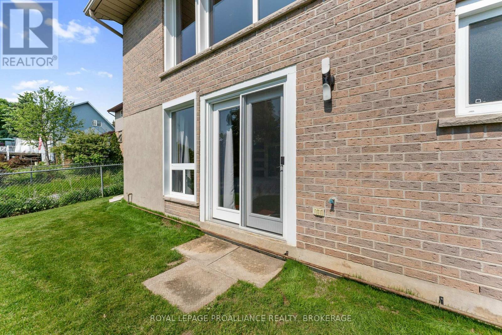 80 Limeridge Drive, Kingston (Kingston East (Incl Barret Crt)), Ontario  K7K 6L8 - Photo 40 - X12488130