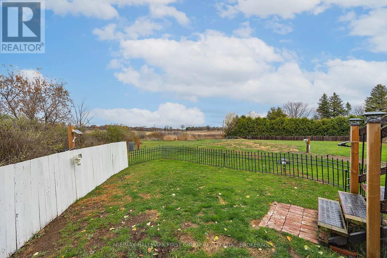 810 County 2 Road, Front Of Leeds & Seeleys Bay, Ontario  K0E 1L0 - Photo 36 - X12488372