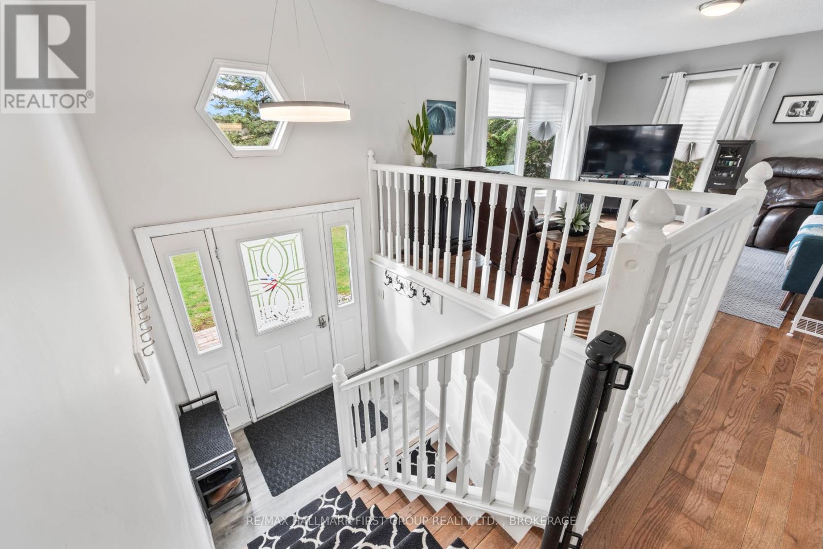 810 County 2 Road, Front Of Leeds & Seeleys Bay, Ontario  K0E 1L0 - Photo 7 - X12488372