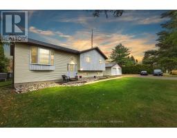 810 COUNTY 2 ROAD, Front of Leeds & Seeleys Bay, Ontario