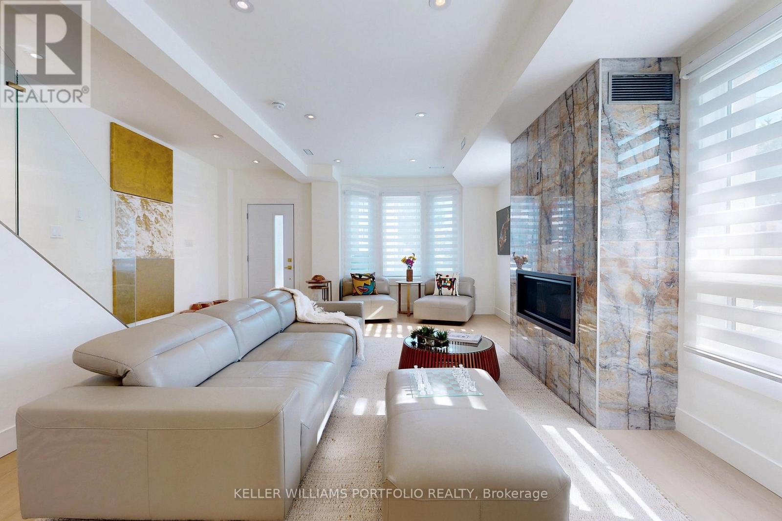 Property at 22 PITT AVENUE image 4