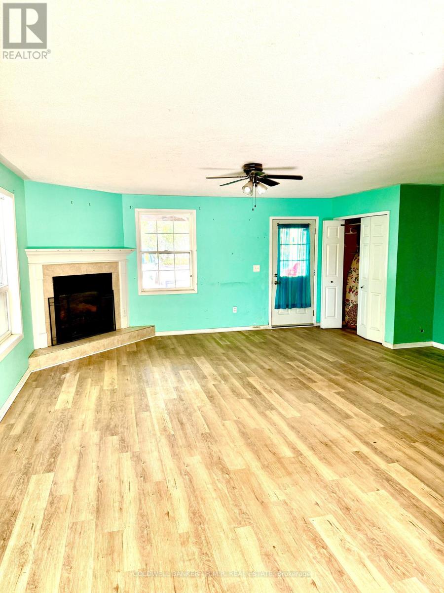 2 Oakwood Drive, Kawartha Lakes, Ontario K0M 1N0 - Photo 24 - X12458920