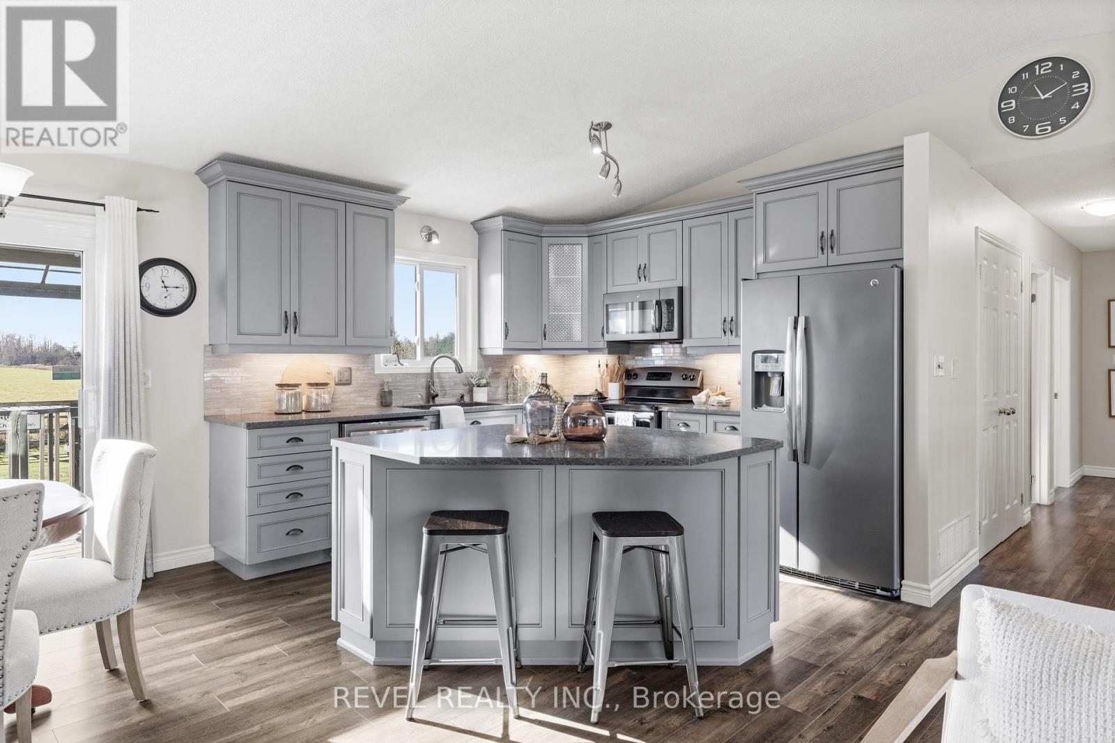 443 Tower Road, Kawartha Lakes, Ontario  K9V 4R4 - Photo 12 - X12487916