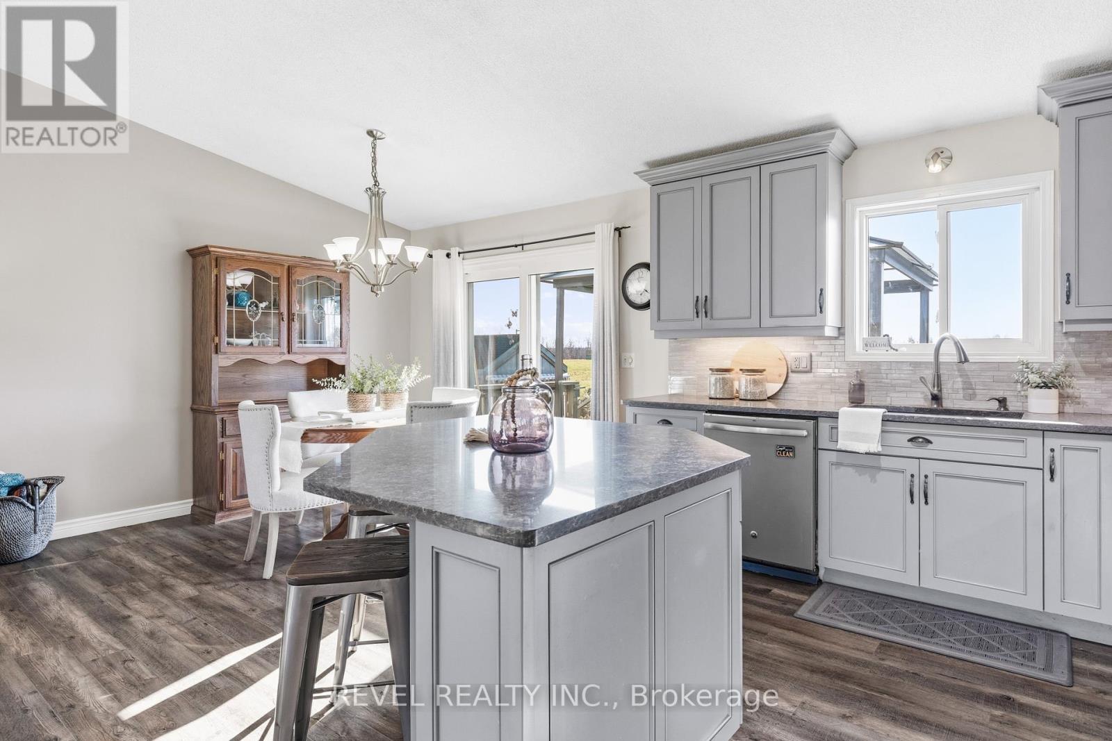 443 Tower Road, Kawartha Lakes, Ontario  K9V 4R4 - Photo 14 - X12487916