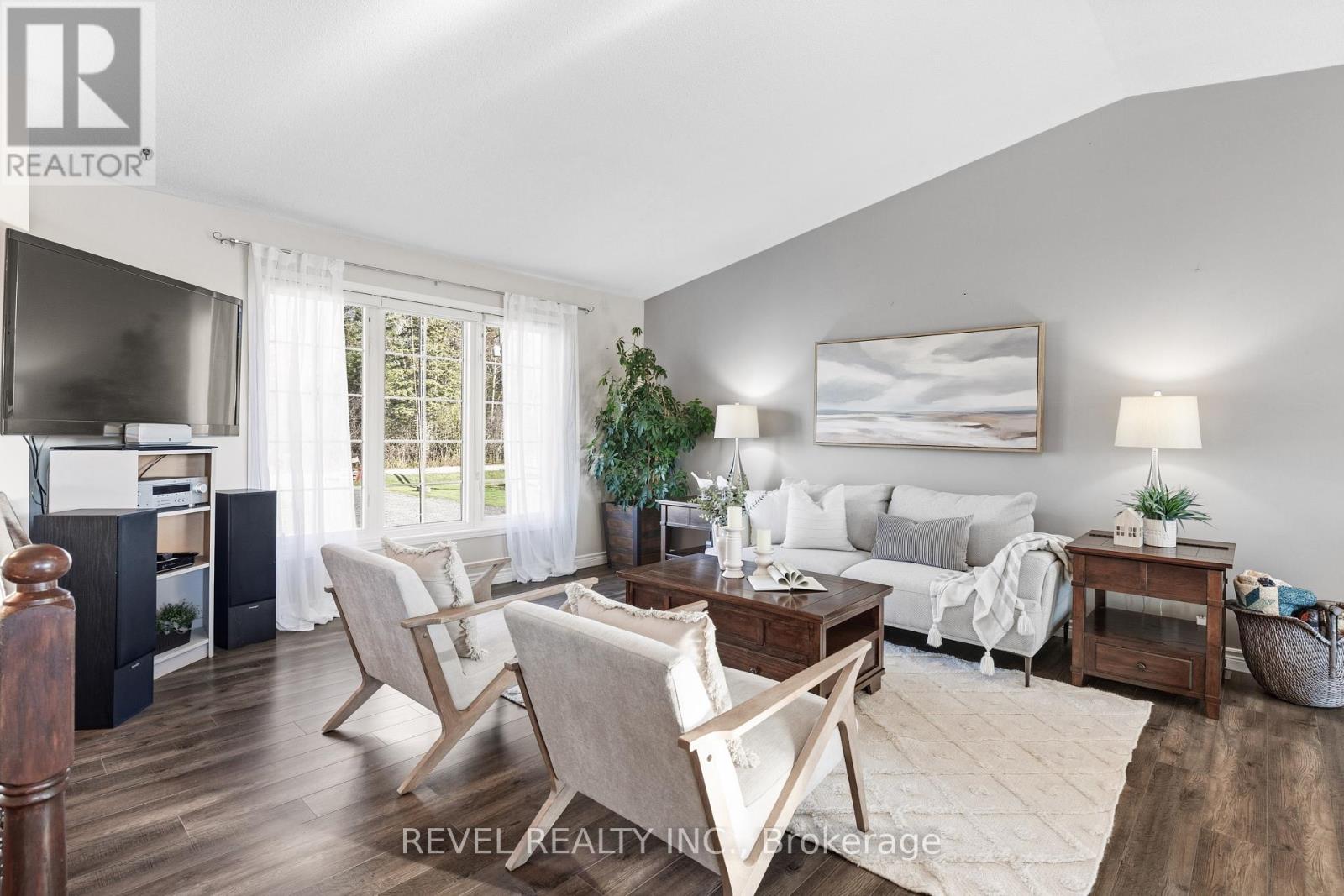 443 Tower Road, Kawartha Lakes, Ontario  K9V 4R4 - Photo 9 - X12487916