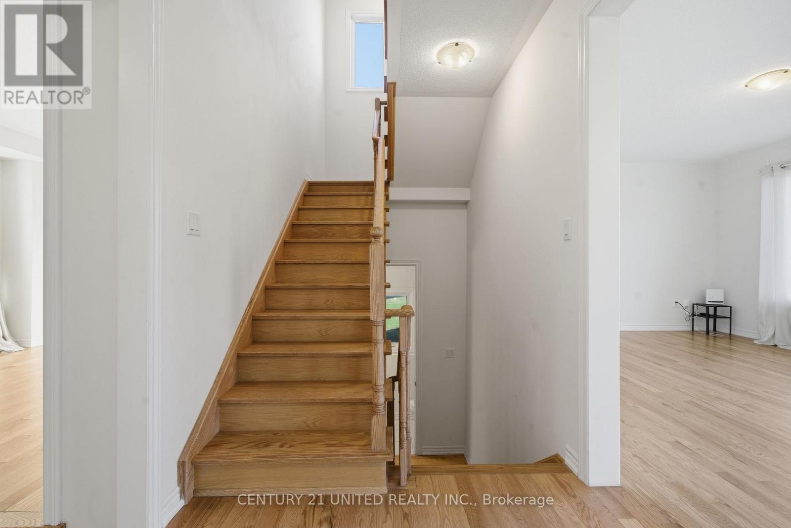 45 Golden Meadows Drive, Otonabee-South Monaghan, Ontario  K9J 0K8 - Photo 12 - X12488010