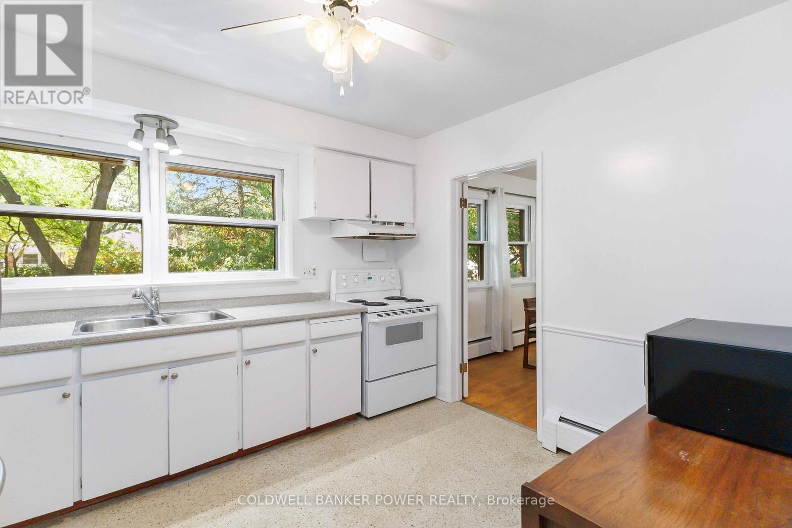 1 Mcleod Crescent, London North, Ontario  N5X 1S7 - Photo 14 - X12487782