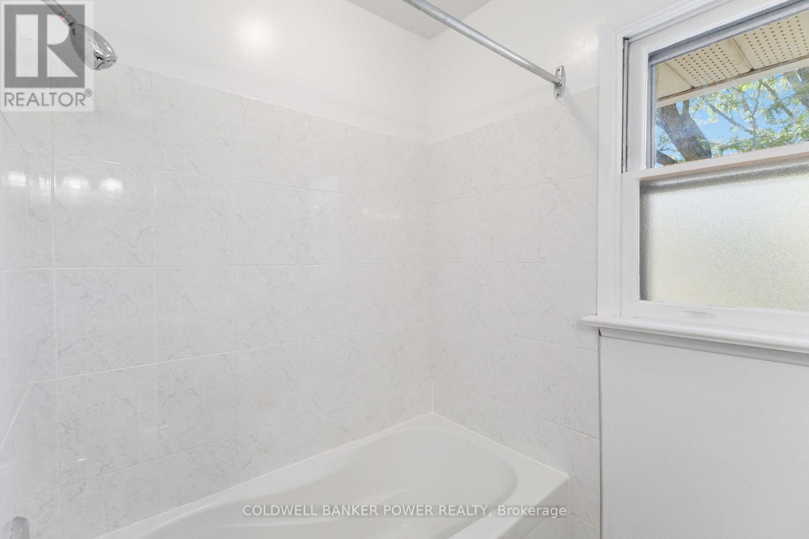 1 Mcleod Crescent, London North, Ontario  N5X 1S7 - Photo 23 - X12487782