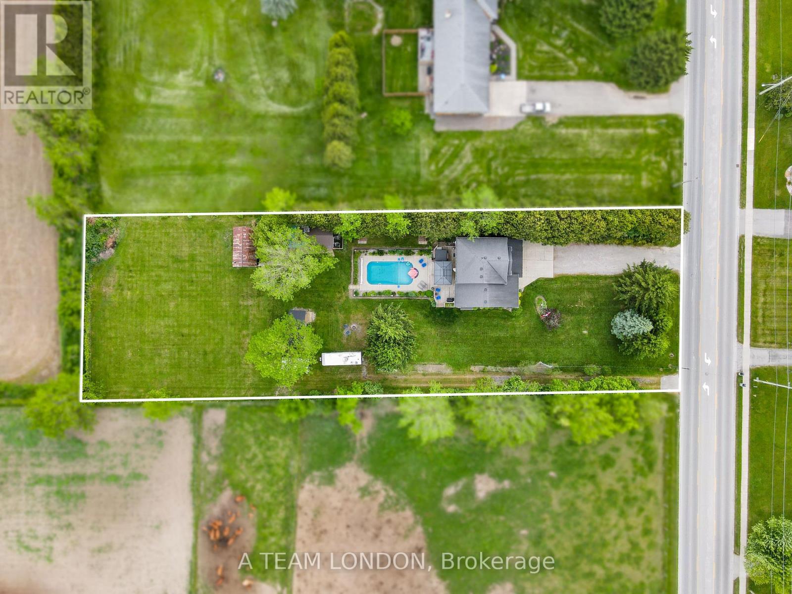 400 Second Street, Strathroy-Caradoc, Ontario  N7G 3H8 - Photo 10 - X12488118