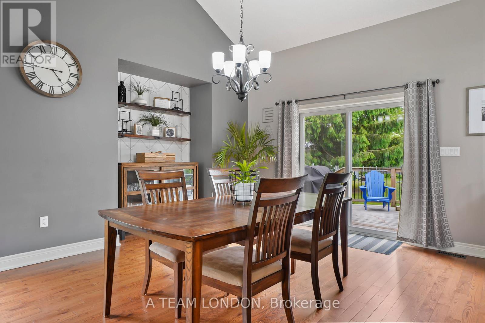 400 Second Street, Strathroy-Caradoc, Ontario  N7G 3H8 - Photo 16 - X12488118