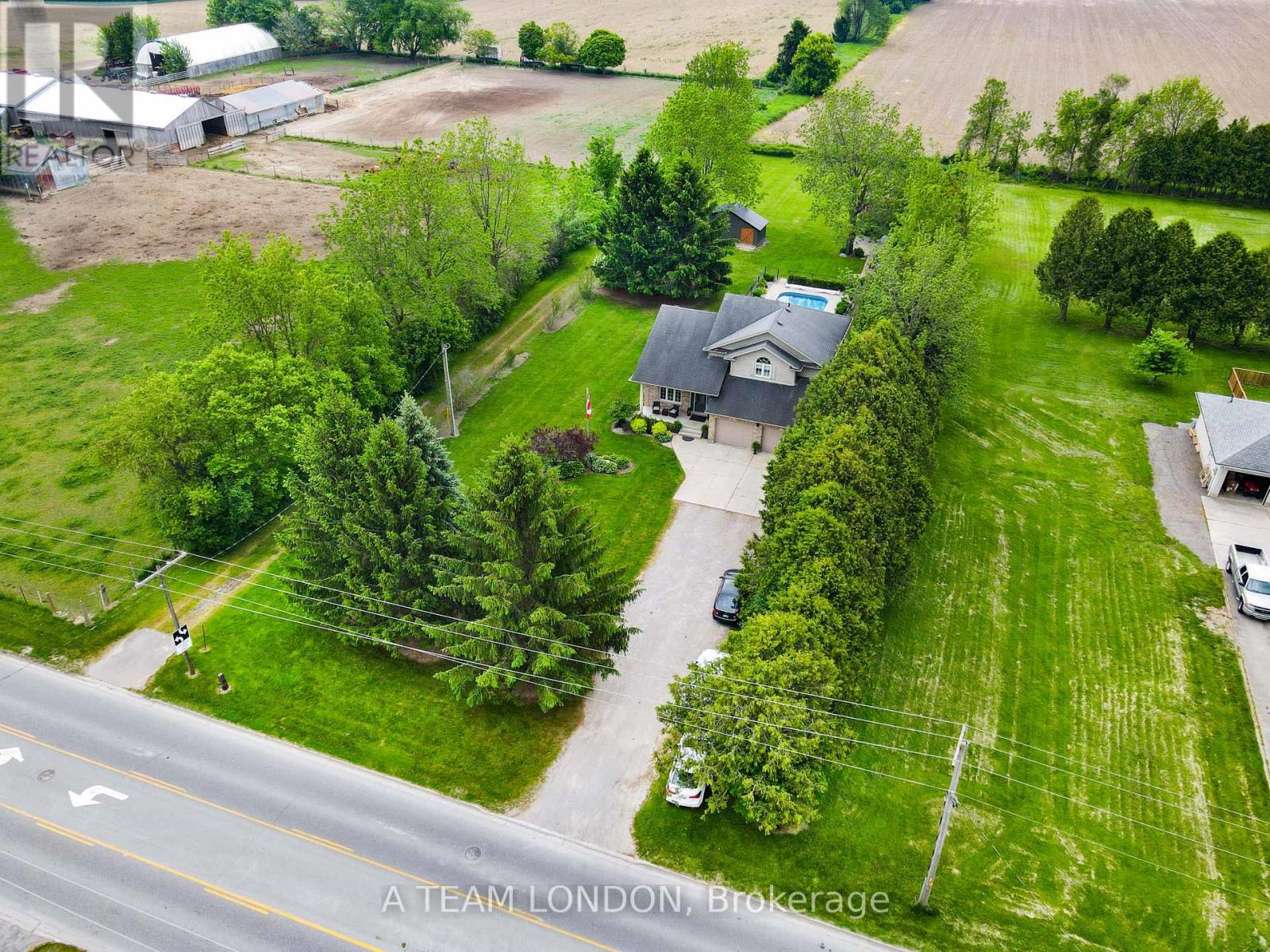 400 Second Street, Strathroy-Caradoc, Ontario  N7G 3H8 - Photo 44 - X12488118