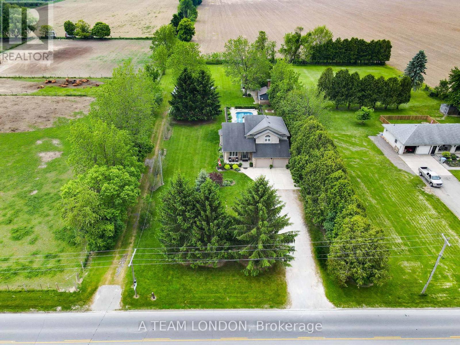 400 Second Street, Strathroy-Caradoc, Ontario  N7G 3H8 - Photo 7 - X12488118