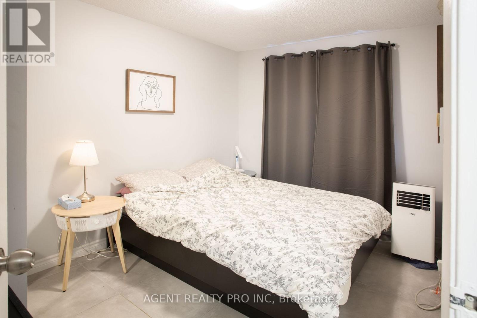 217 - 1 Jacksway Crescent, London North, Ontario  N5X 3T6 - Photo 6 - X12488126