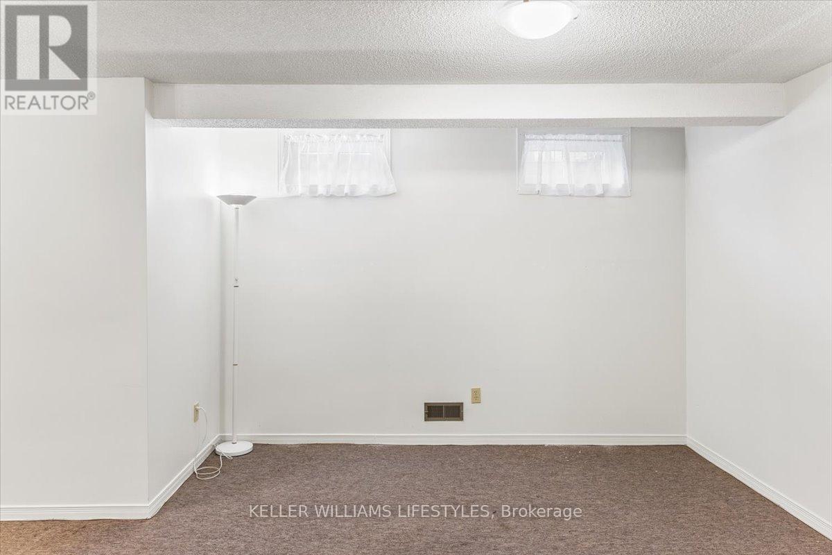 26 - 1845 Aldersbrook Road, London North, Ontario  N6G 4V9 - Photo 35 - X12488276