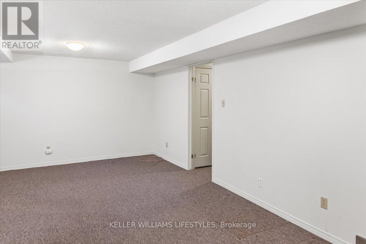 26 - 1845 Aldersbrook Road, London North, Ontario  N6G 4V9 - Photo 37 - X12488276