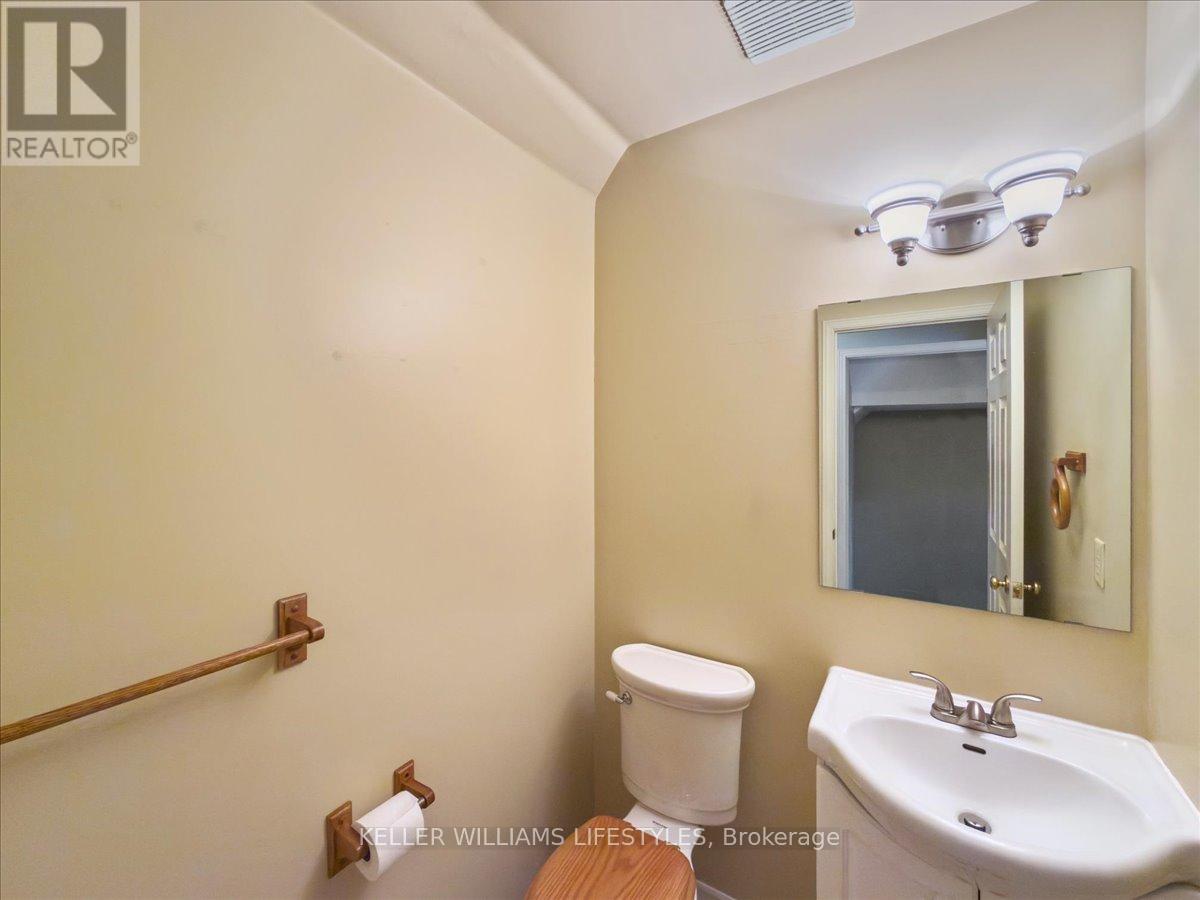 26 - 1845 Aldersbrook Road, London North, Ontario  N6G 4V9 - Photo 7 - X12488276