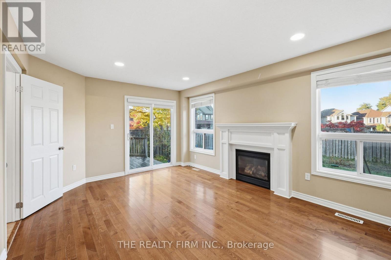 1012 Oakcrossing Road, London North, Ontario  N6H 0A8 - Photo 13 - X12488398