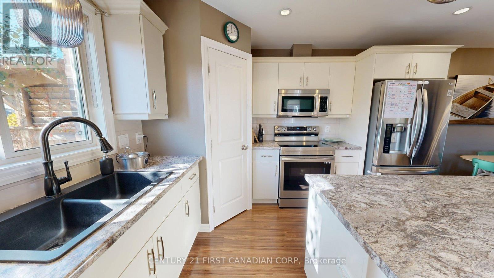 120 Edison Street, St. Marys, Ontario  N4X 0A8 - Photo 15 - X12488444